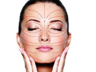 Как правильно делать массаж для кожи вокруг глаз