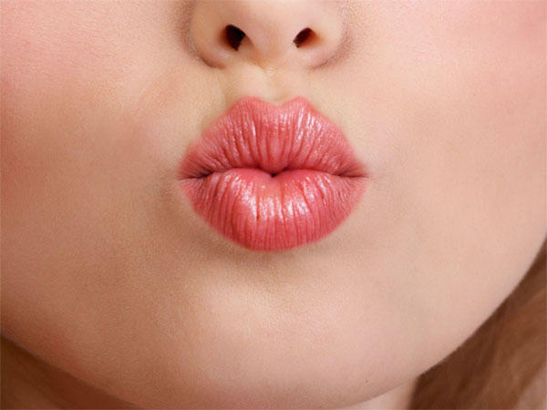 Как сделать губы пухлее упражнения. Смотреть фото Как сделать губы пухлее упражнения. Смотреть картинку Как сделать губы пухлее упражнения. Картинка про Как сделать губы пухлее упражнения. Фото Как сделать губы пухлее упражнения